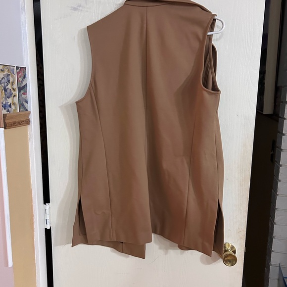 Chico's Sleeveless Open-Front Blazer Vest in Camel - Picture 5 of 6